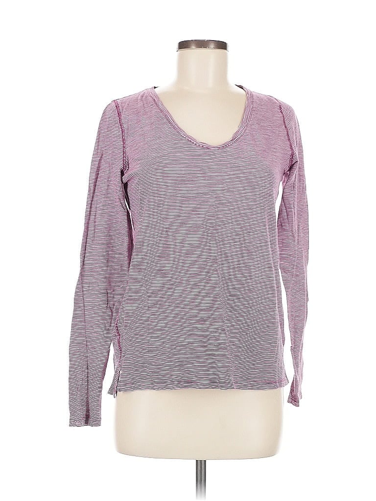 Click to view more detailed imagery on our partner's website Pre-owned Gap Long Sleeve Top Purple Scoop Neck Tops