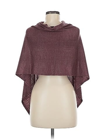 Simply Noelle Poncho (view 2)