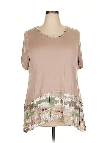 LOGO by Lori Goldstein Short Sleeve T-Shirt (view 1)