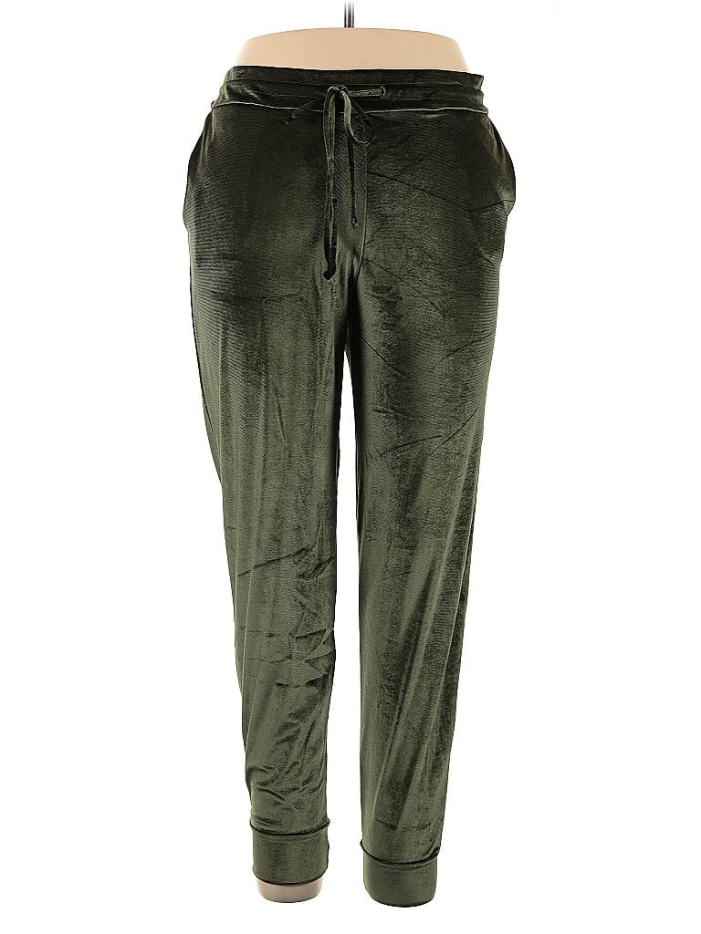 Pre-owned Lezat Casual Pants In Green