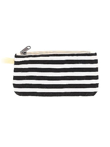 Unbranded Wristlet (view 1)
