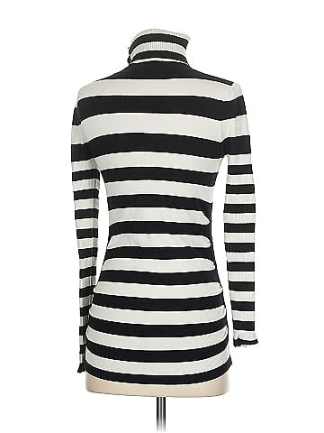 Cache Turtleneck Sweater (view 2)