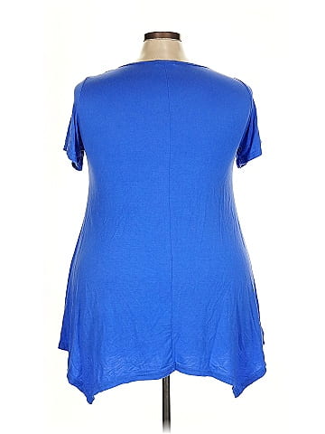 Larace Short Sleeve T-Shirt (view 2)