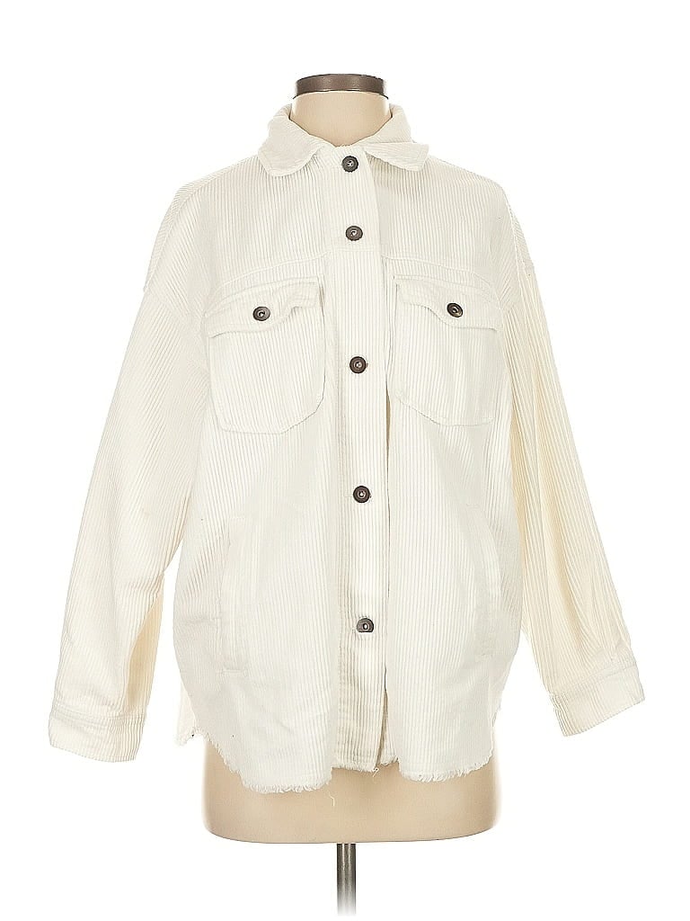 Click to view more detailed imagery on our partner's website Pre-owned Zara Jacket In White