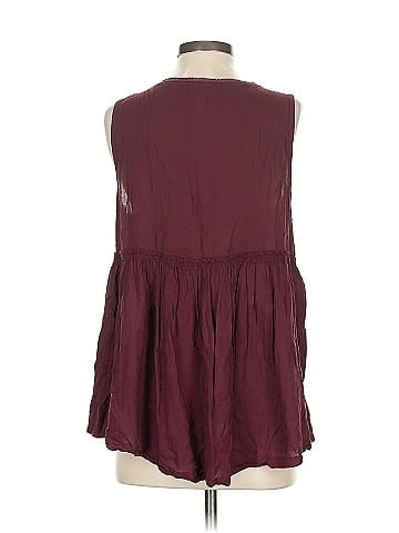 Melrose and Market Sleeveless Blouse (view 2)