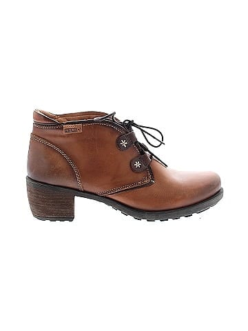 Pikolinos Ankle Boots (view 1)