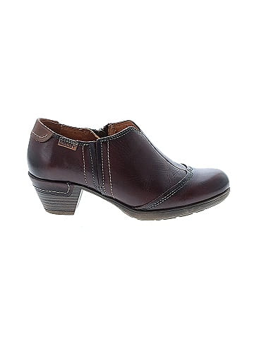 Pikolinos Ankle Boots (view 1)