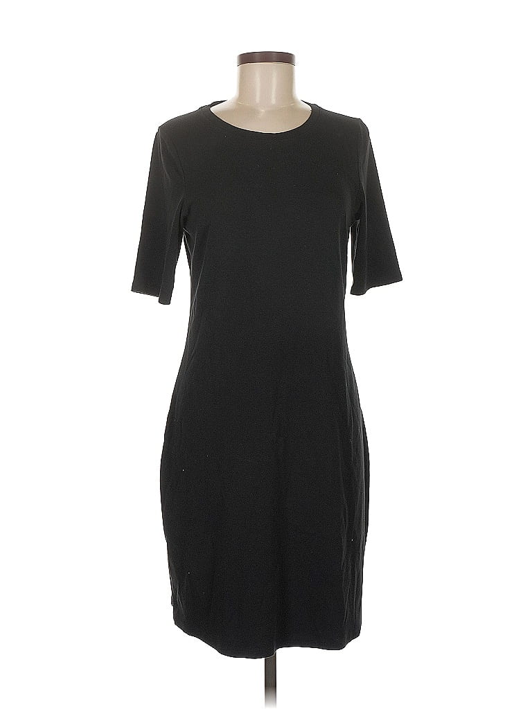 Click to view more detailed imagery on our partner's website Pre-owned Gap Casual Dress In Black