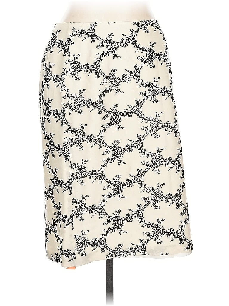 Click to view more detailed imagery on our partner's website Pre-owned Ann Taylor Wool Skirt In White