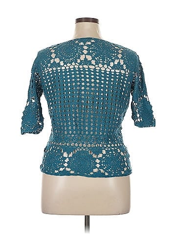 Newport News 3/4 Sleeve Top (view 2)