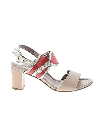 Anyi Lu Heels (view 1)