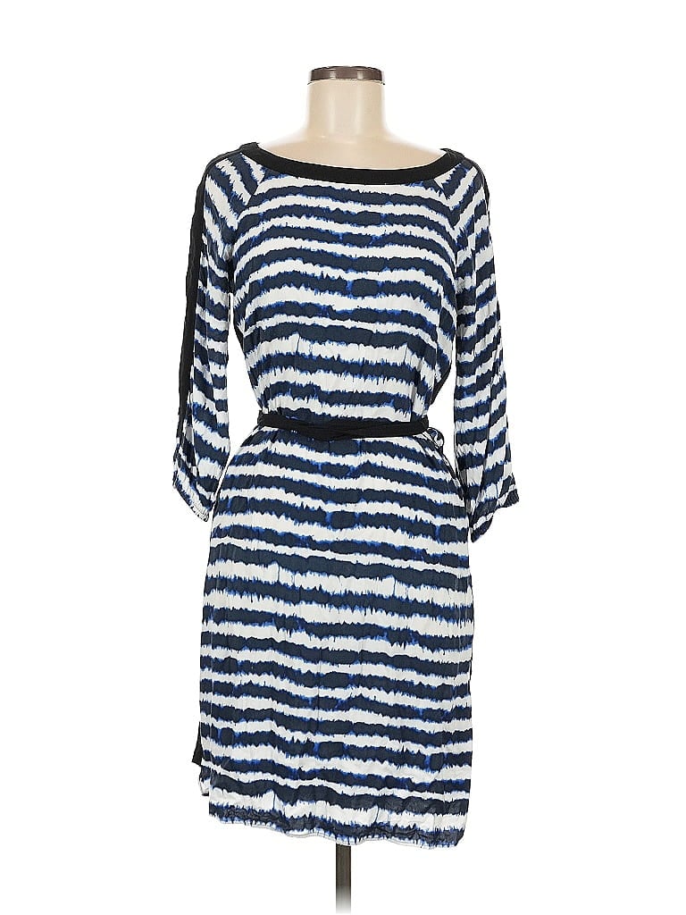Pre-owned Daisy Fuentes Casual Dress In Blue