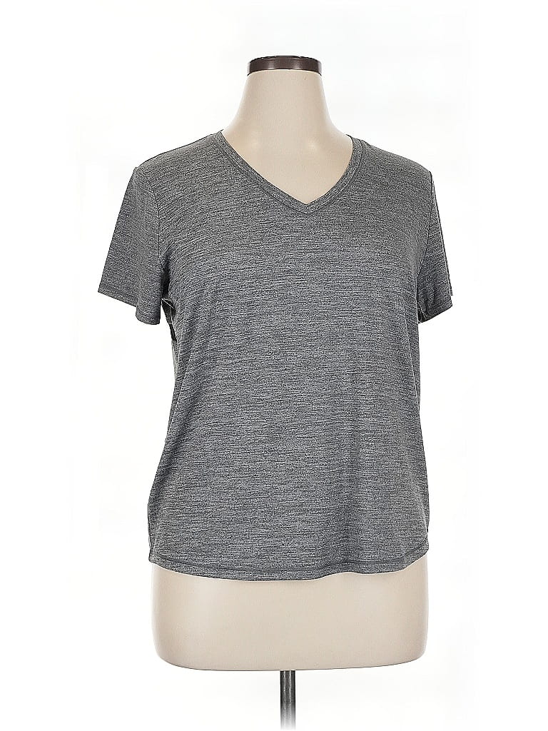 Pre-owned Velocity Active T-shirt In Gray