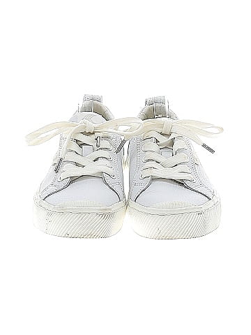 Cariuma Sneakers (view 2)
