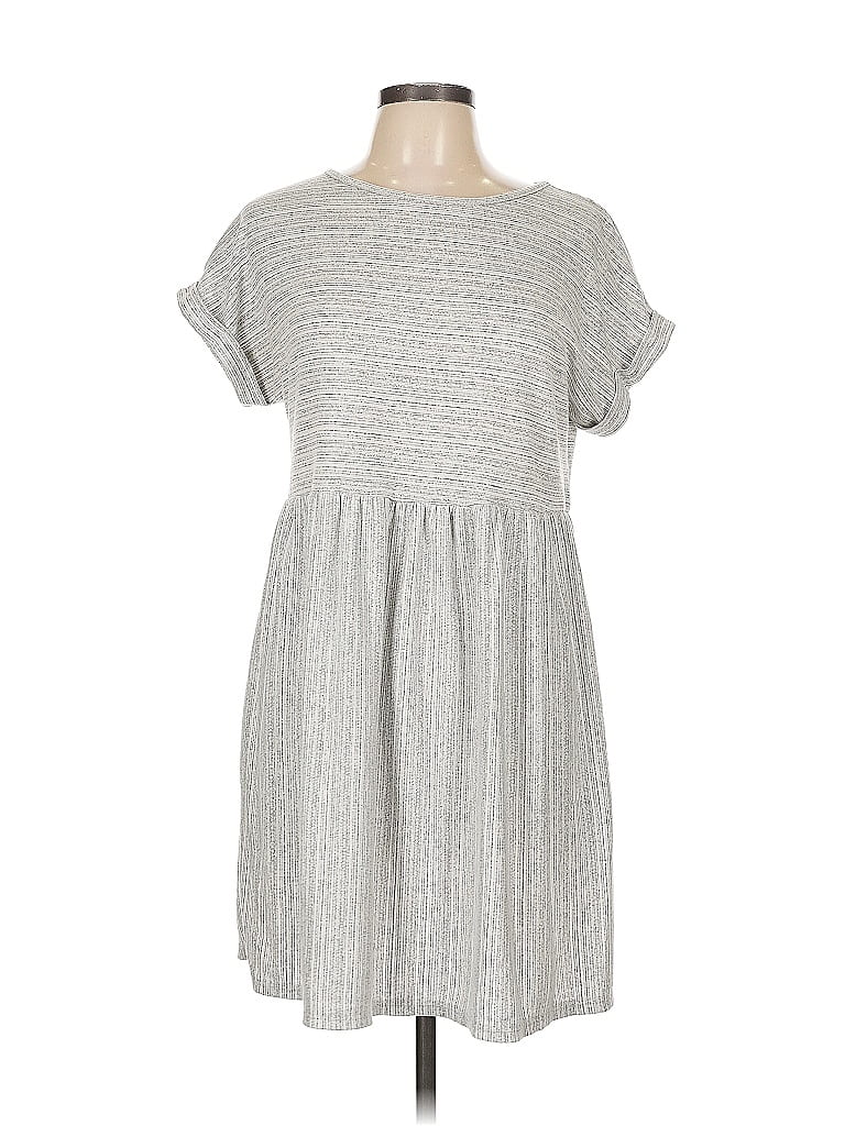 Pre-owned Caution To The Wind Casual Dress In Gray
