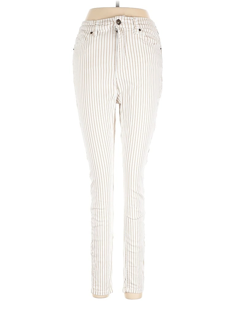 Click to view more detailed imagery on our partner's website Pre-owned Stradivarius Jeans In White
