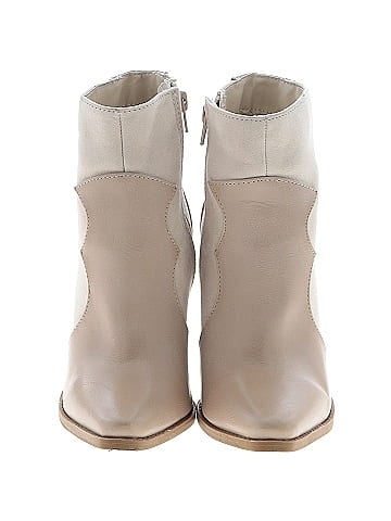 Qupid Ankle Boots (view 2)