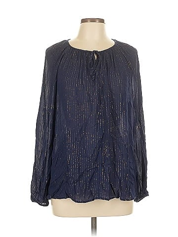 Scoop Long Sleeve T-Shirt (view 1)