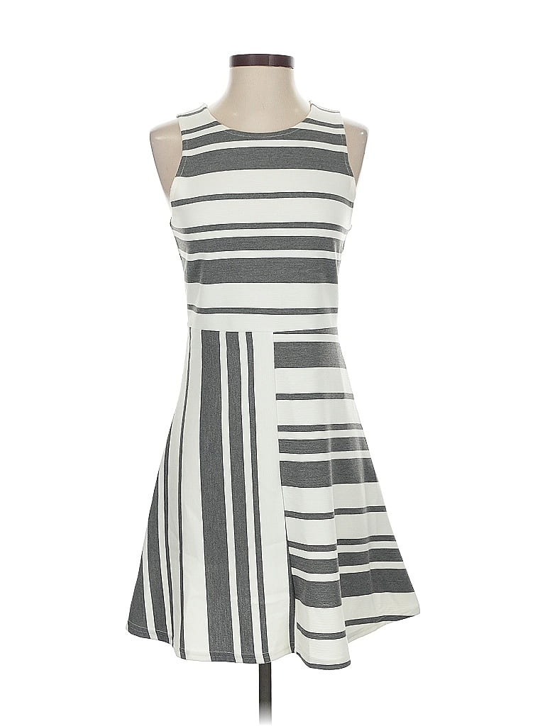 OLIVE & OAK Pre-owned Casual Dress In Gray