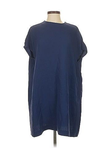 Lisa Perry Casual Dress (view 1)