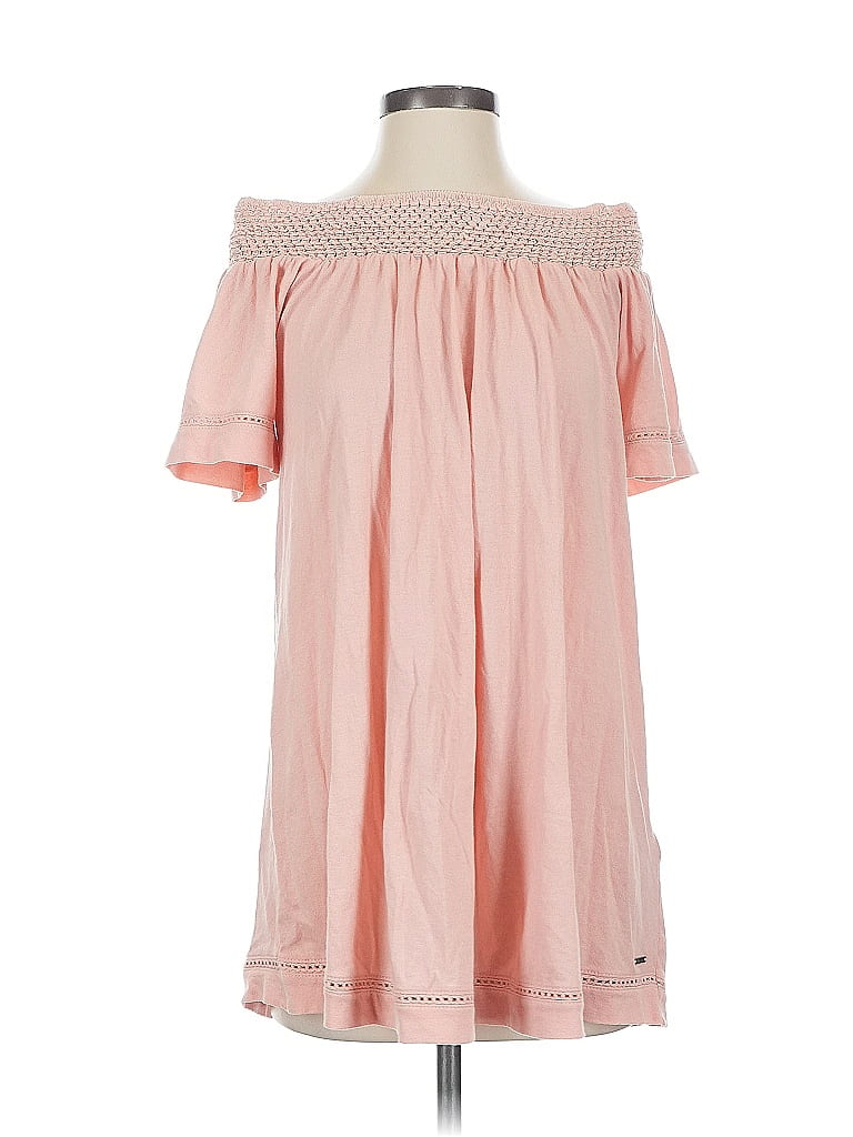 Click to view more detailed imagery on our partner's website Pre-owned Roxy Casual Dress In Pink
