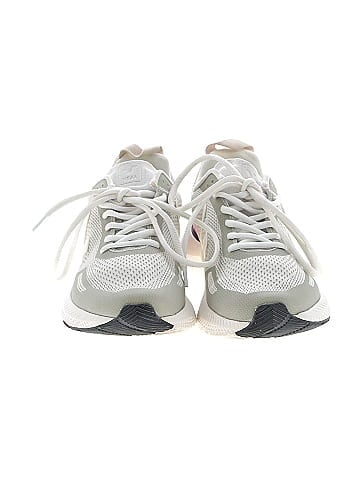 VEJA Sneakers (view 2)
