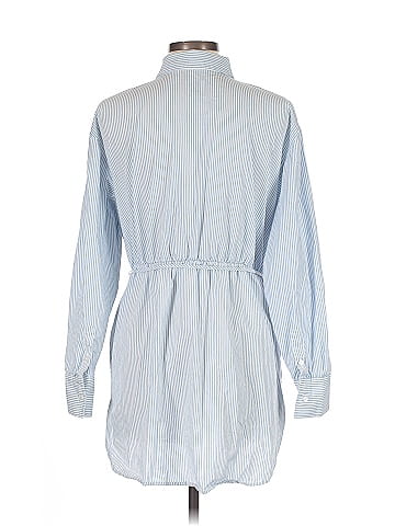 Gap - Maternity Long Sleeve Button-Down Shirt (view 2)