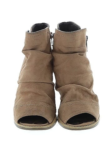 White Mountain Ankle Boots (view 2)