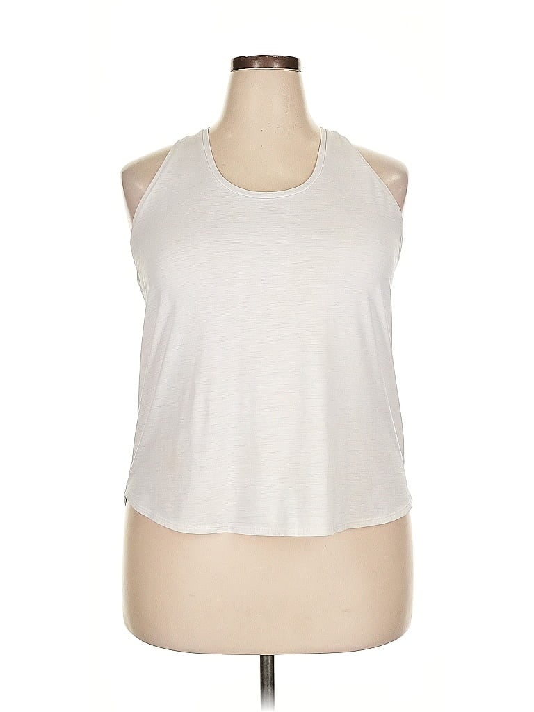Click to view more detailed imagery on our partner's website Pre-owned Calia By Carrie Underwood Sleeveless T-shirt In White