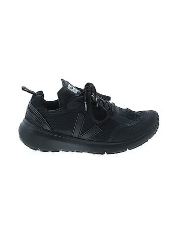 VEJA Sneakers (view 1)