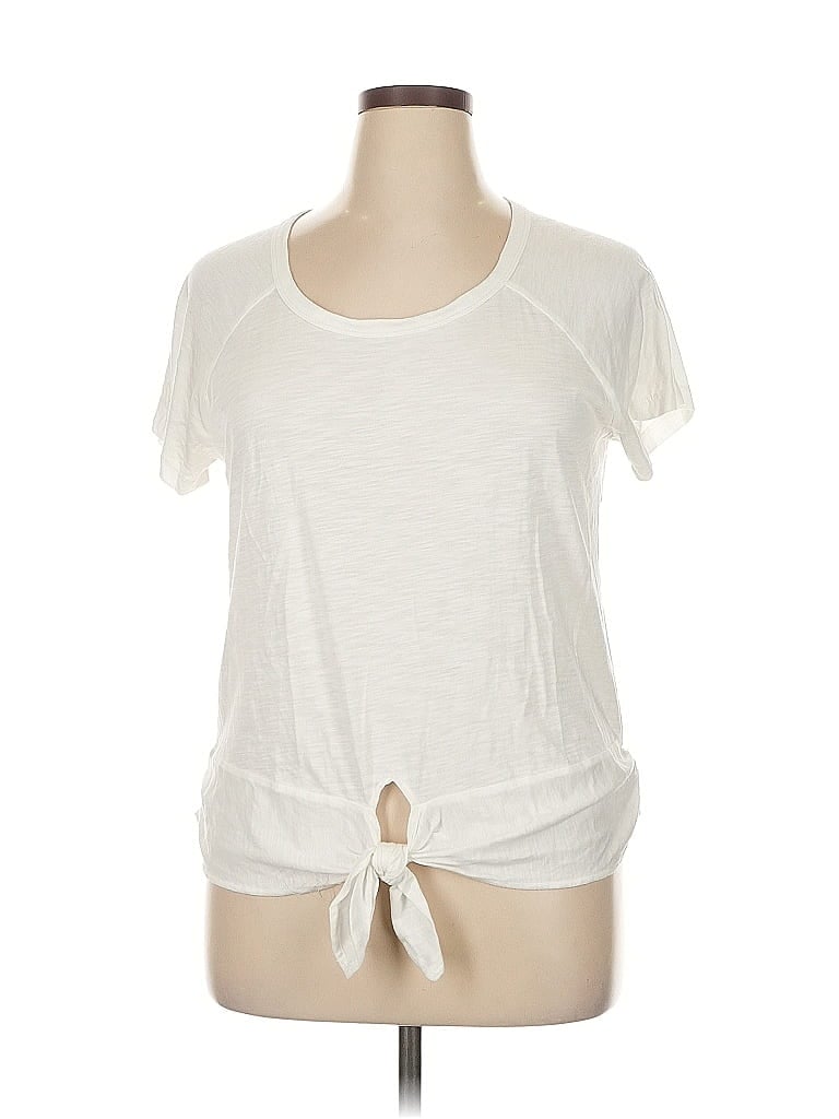 Click to view more detailed imagery on our partner's website Pre-owned Sanctuary Short Sleeve T-shirt In White