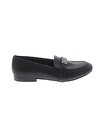 DKNY Flats (view 1)