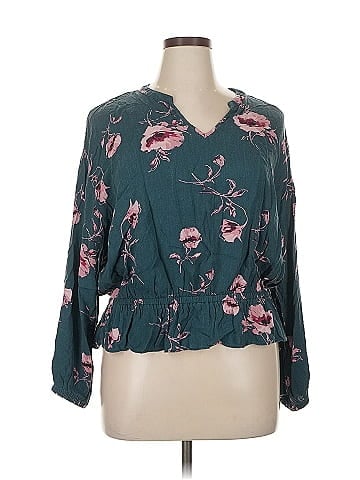 Jennifer Lopez 3/4 Sleeve Blouse (view 1)