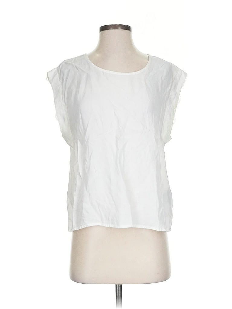 Click to view more detailed imagery on our partner's website Pre-owned Savile Row Short Sleeve Top White Scoop Neck Tops