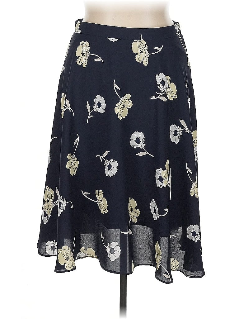 Click to view more detailed imagery on our partner's website Pre-owned Ann Taylor Casual Skirt In Blue