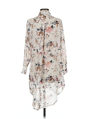 Papillon 3/4 Sleeve Blouse (view 2)