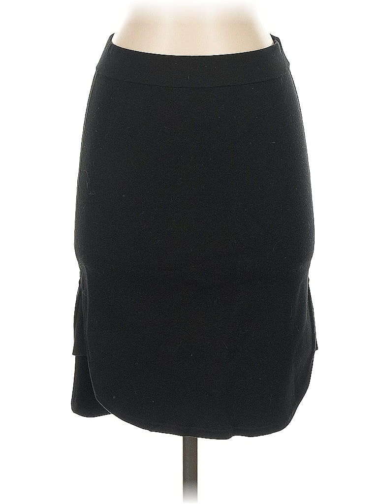 Pre-owned Banana Republic Casual Skirt In Black