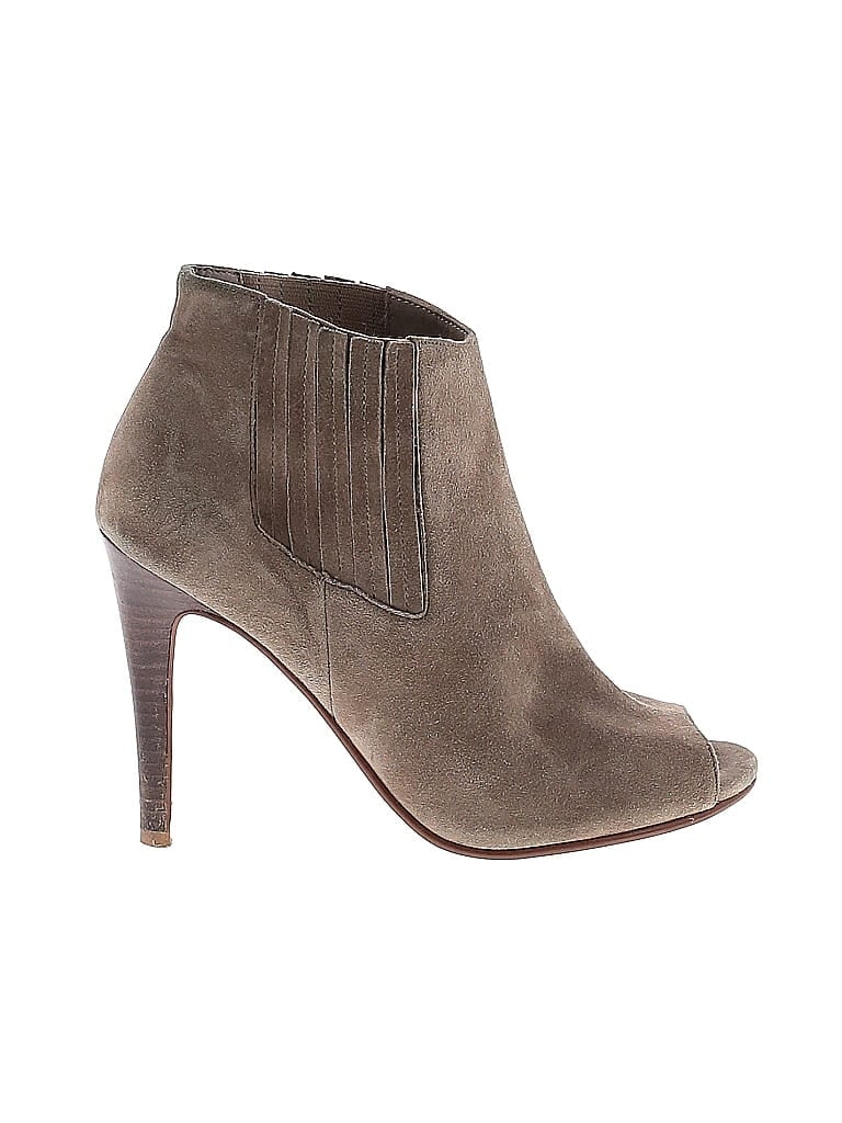 Click to view more detailed imagery on our partner's website Pre-owned Halogen Ankle Boots In Gray