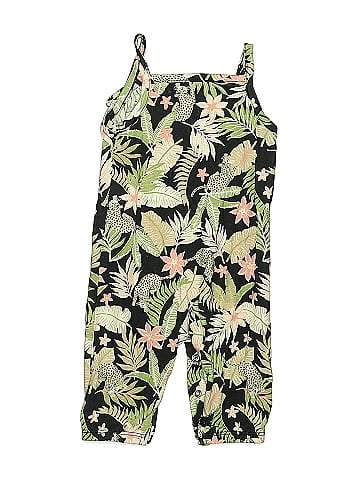 Bundles Short Sleeve Outfit (view 2)