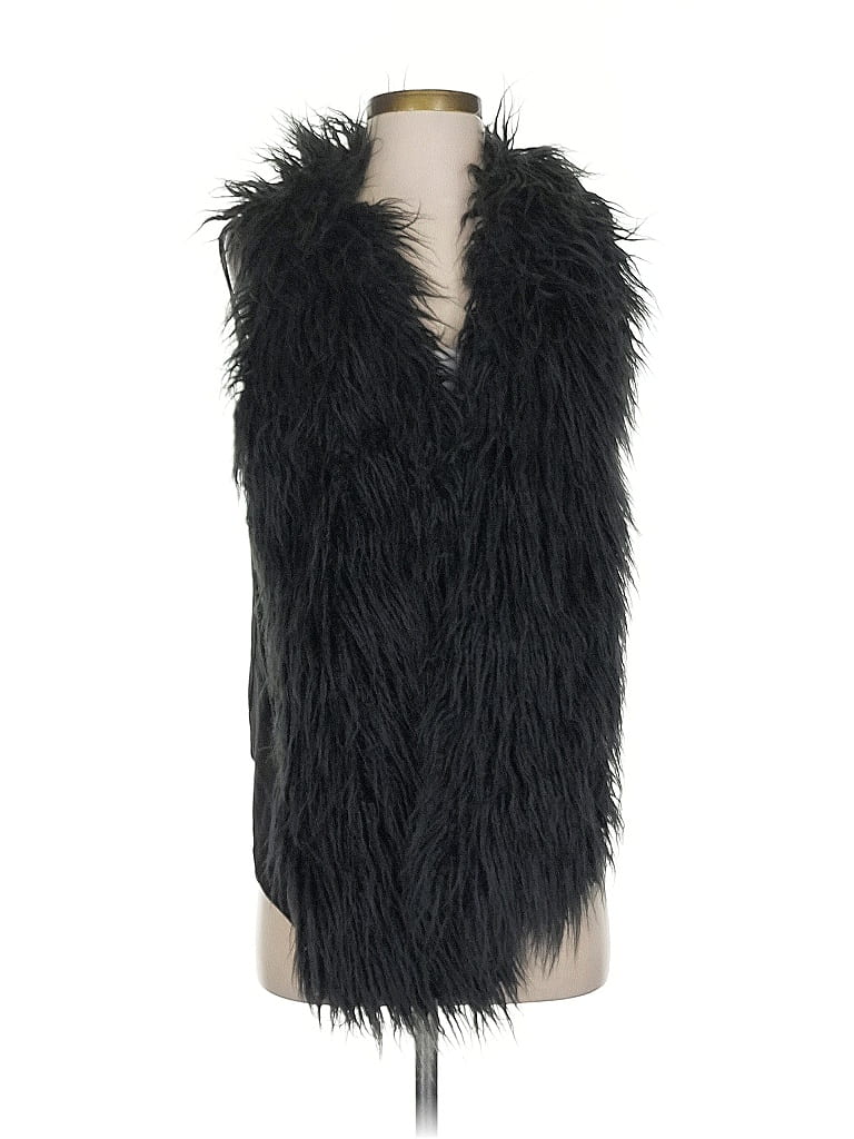 CABI Pre-owned Faux Fur Vest In Black