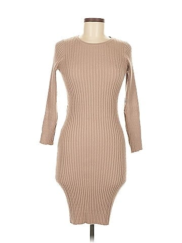 Le Lis Casual Dress (view 1)