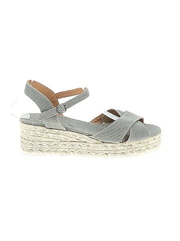 Castaner Wedges (view 1)