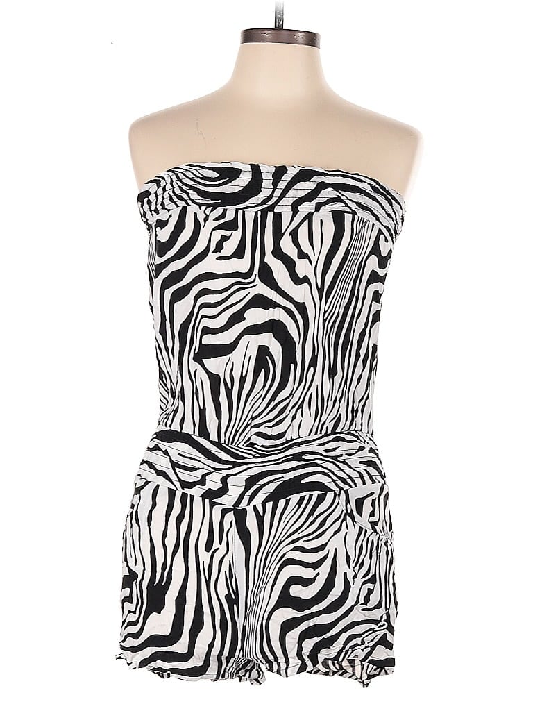 Pre-owned Body Central Romper In White