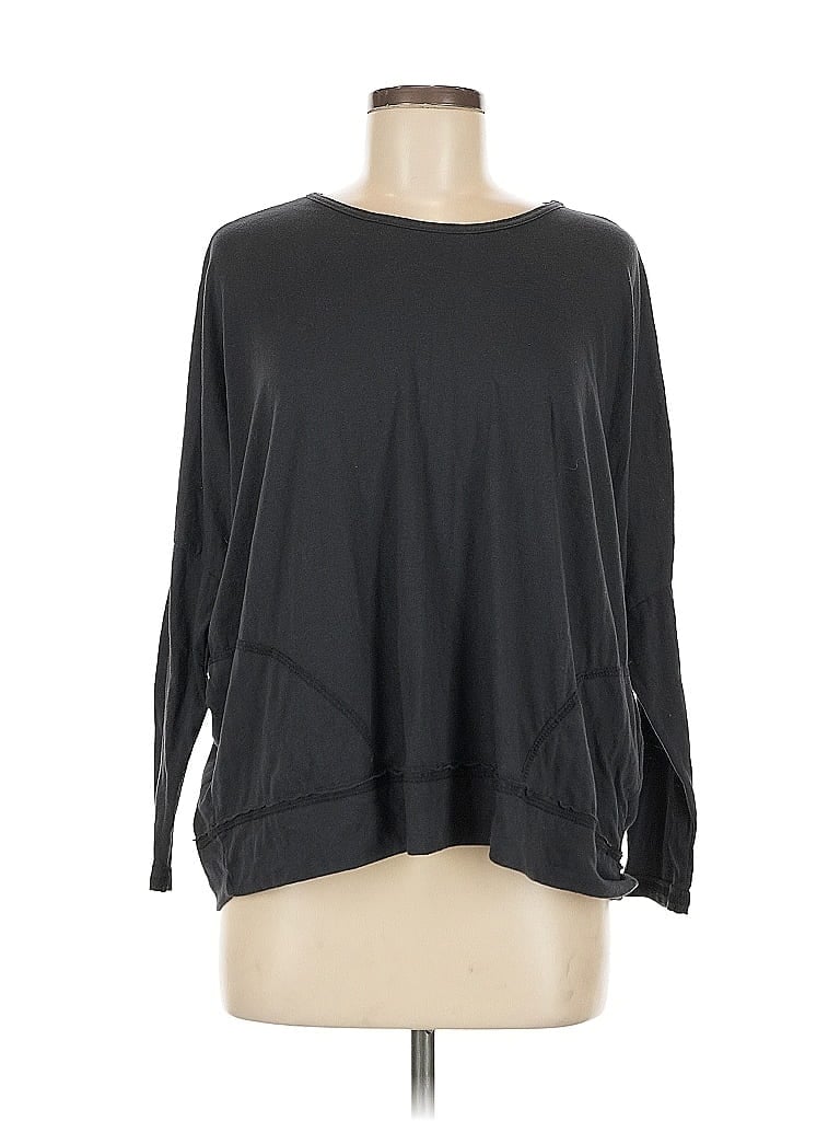 Click to view more detailed imagery on our partner's website Pre-owned Onzie 3/4 Sleeve T-shirt In Black