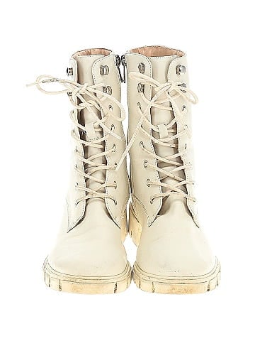 Journee Collection Boots (view 2)