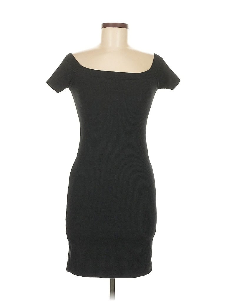Pre-owned Old Navy Casual Dress In Black