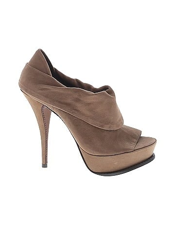Elizabeth and James Heels (view 1)
