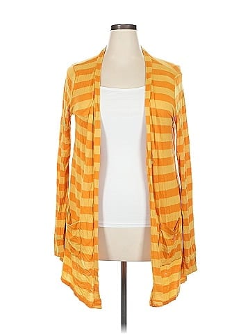 Agnes & Dora Cardigan (view 1)