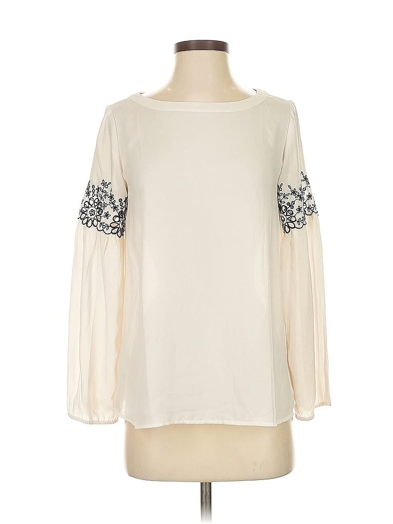 Click to view more detailed imagery on our partner's website Pre-owned Ann Taylor Loft Outlet Long Sleeve Blouse In White