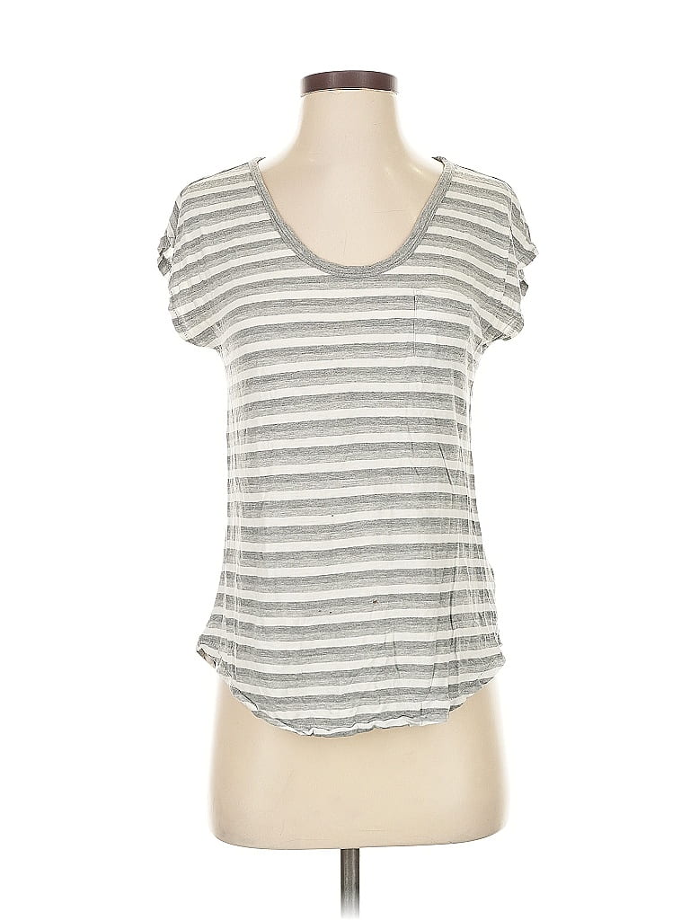 Pre-owned Gap Short Sleeve T-shirt In Gray